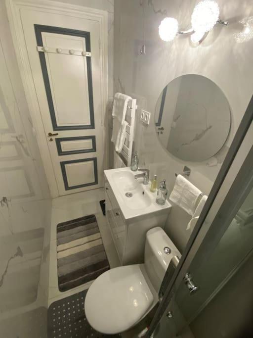Premium Studio 2 Minutes Walk From Champs-Elysees Paryż Zewnętrze zdjęcie