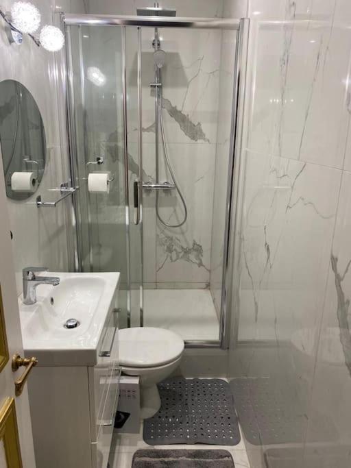 Premium Studio 2 Minutes Walk From Champs-Elysees Paryż Zewnętrze zdjęcie